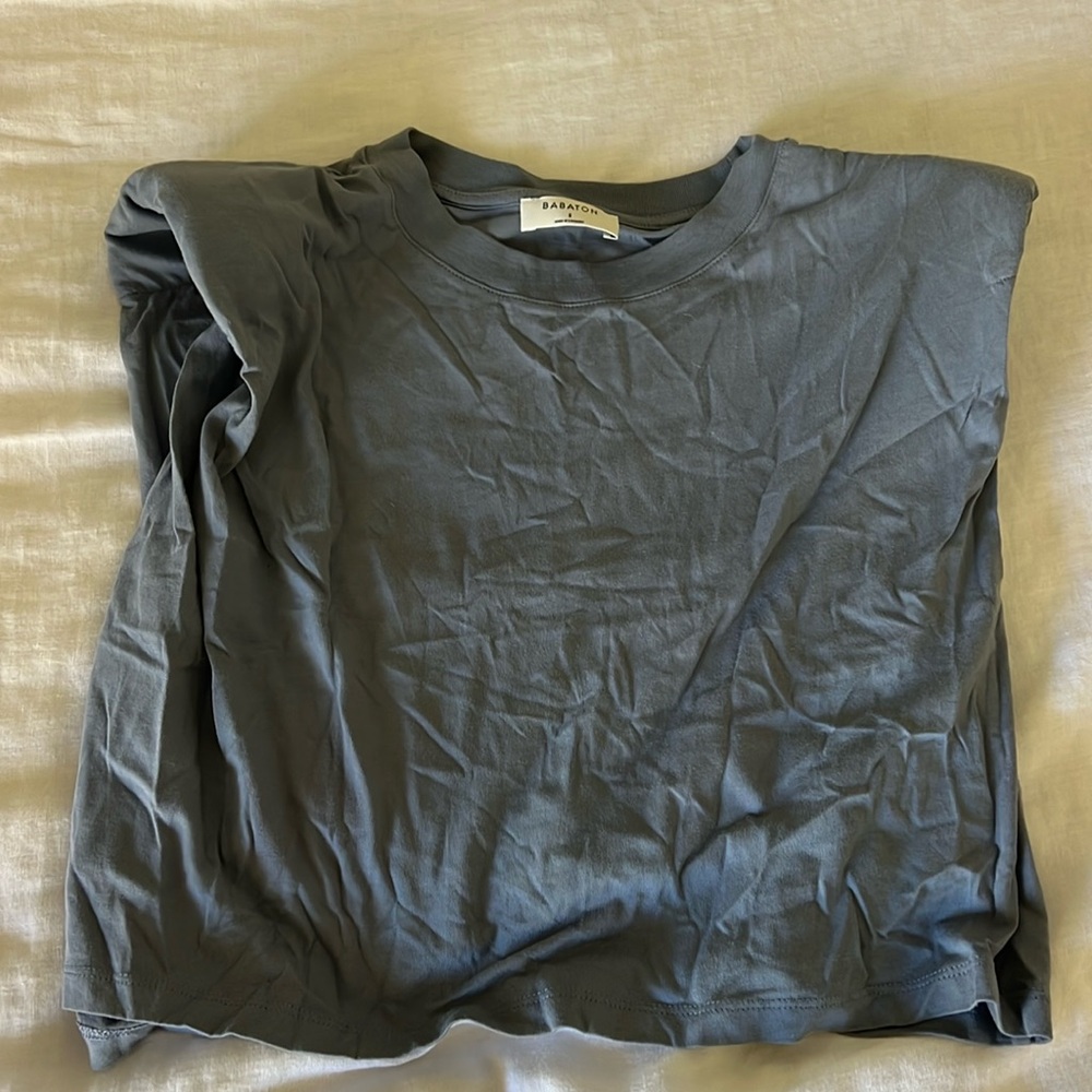 Aritiza babaton padded shoulder t shirt